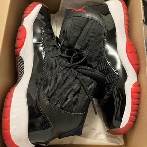 Air Jordan 11 Retro size 7Y